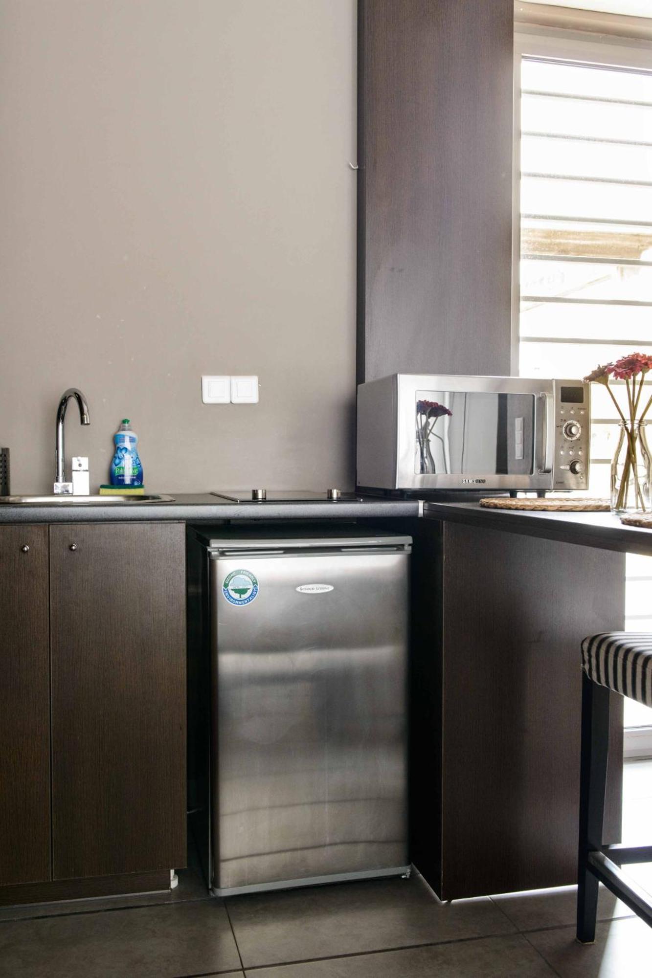 Bright Loft With Terrance - Next To Metro Kerameikos Atenas Exterior foto